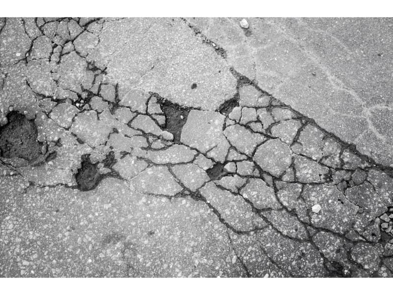 6 Signs It’s Time to Upgrade Your Parking Lot or Driveway